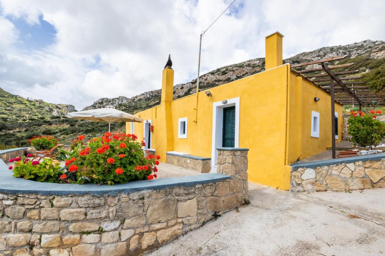 Menetaí Olive Grove Cottage מראה חיצוני תמונה