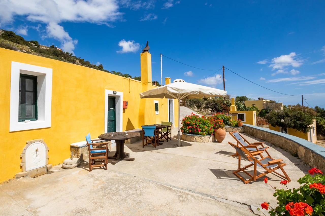 Menetaí Olive Grove Cottage מראה חיצוני תמונה